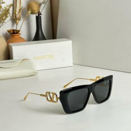 Picture of Valentino Sunglasses _SKUfw54044566fw